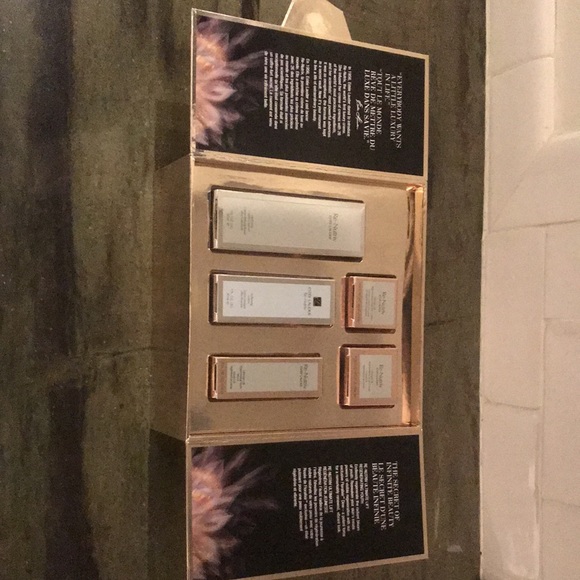 Estée Lauder Ultimate Lift Regenerating Youth Discovery Set - 5pc - Picture 7 of 8